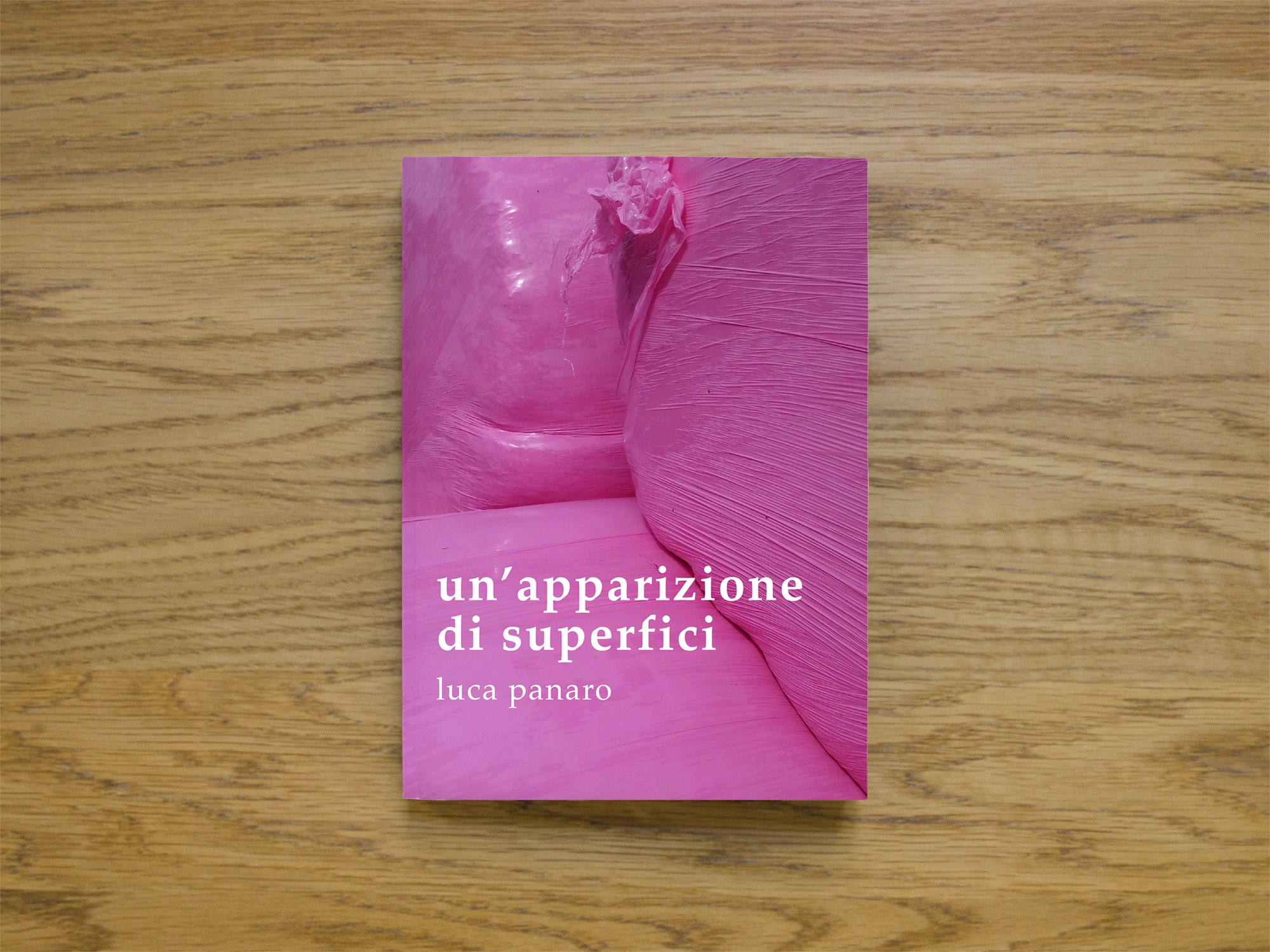 Un'apparizione di superfici